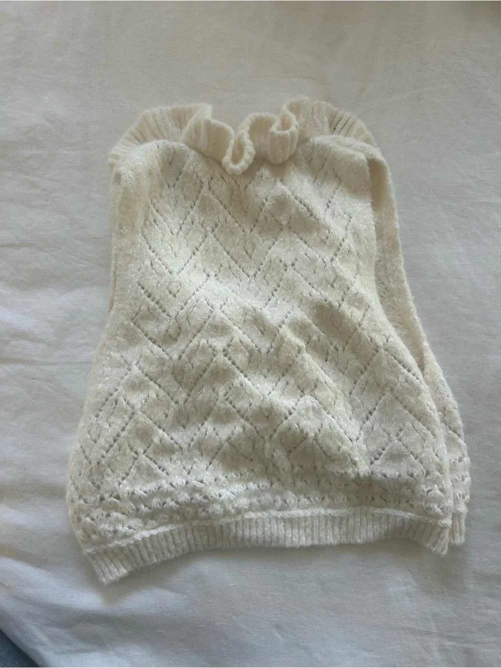 Free People Women’s Cream Ruffle-Trim Knit Sweater Vest